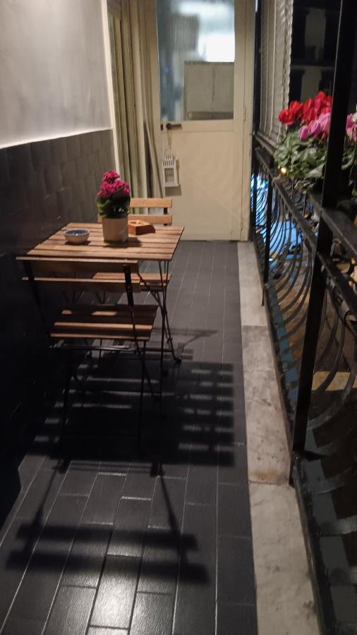 Appartement Dimora Danicla à Naples Extérieur photo