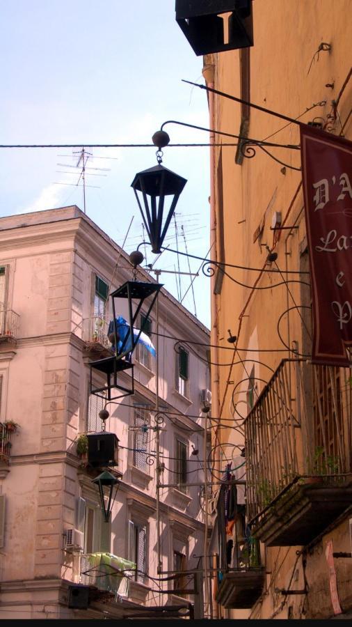Appartement Dimora Danicla à Naples Extérieur photo
