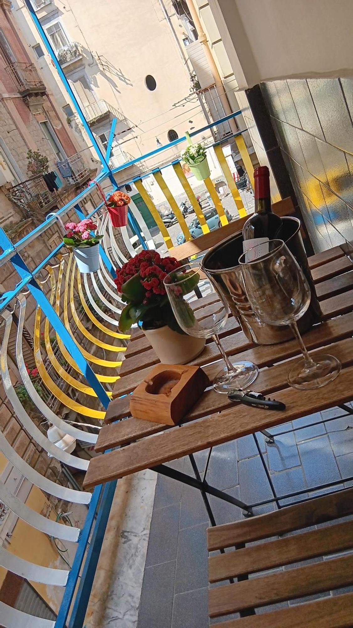 Appartement Dimora Danicla à Naples Extérieur photo